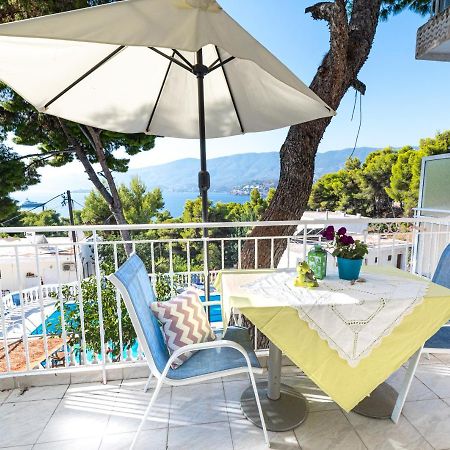 Lions Apartments Poros Town Exteriér fotografie