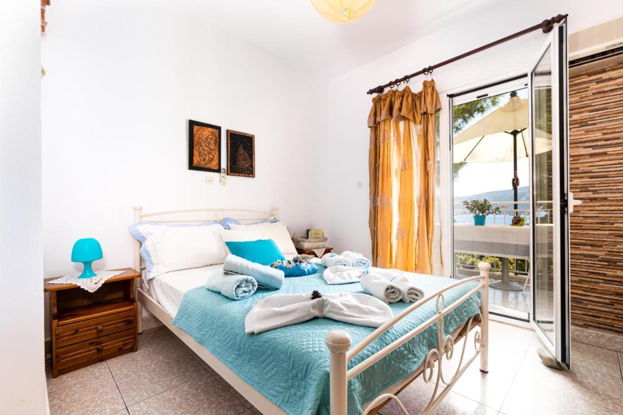 Lions Apartments Poros Town Exteriér fotografie